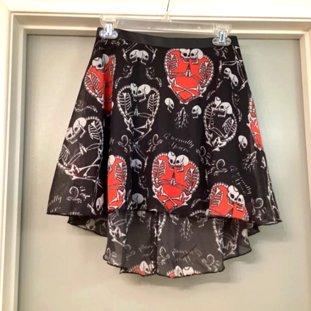 Too Fast Skeleton Heart Skirt